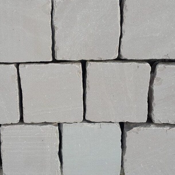 steel grey Grès platine 14x14x5/7 gezaagd in kist 44st/m²